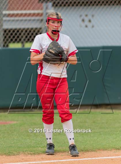 Thumbnail 1 in Canyon vs Weslaco (UIL 6A Regional Final) photogallery.