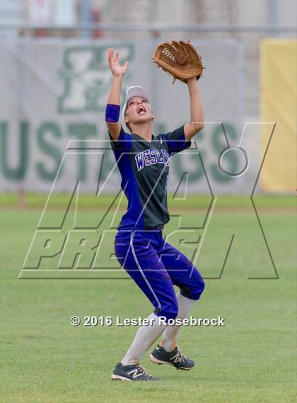Thumbnail 1 in Canyon vs Weslaco (UIL 6A Regional Final) photogallery.