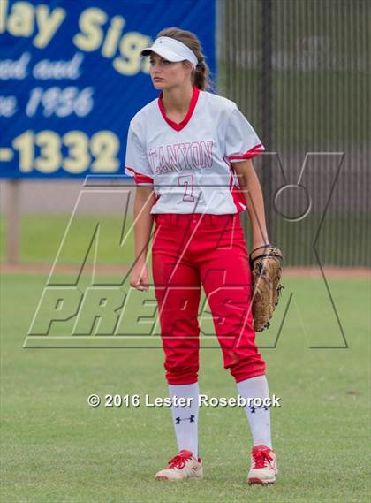 Thumbnail 1 in Canyon vs Weslaco (UIL 6A Regional Final) photogallery.