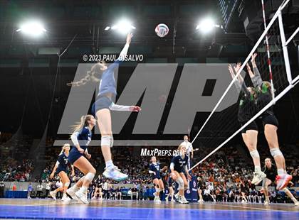 Thumbnail 2 in Valor Christian vs. Fossil Ridge (CHSAA 5A State Final) photogallery.