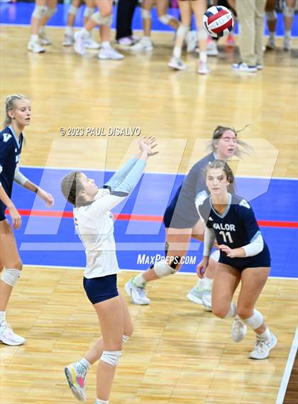 Thumbnail 2 in Valor Christian vs. Fossil Ridge (CHSAA 5A State Final) photogallery.