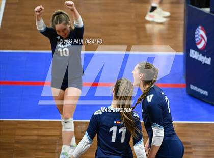 Thumbnail 3 in Valor Christian vs. Fossil Ridge (CHSAA 5A State Final) photogallery.