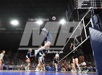 Thumbnail 3 in Valor Christian vs. Fossil Ridge (CHSAA 5A State Final) photogallery.