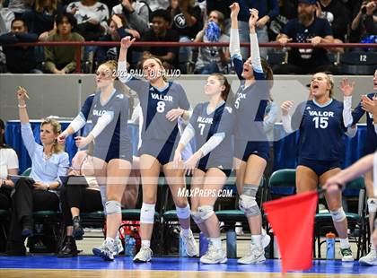 Thumbnail 2 in Valor Christian vs. Fossil Ridge (CHSAA 5A State Final) photogallery.