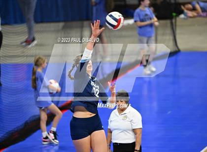 Thumbnail 2 in Valor Christian vs. Fossil Ridge (CHSAA 5A State Final) photogallery.