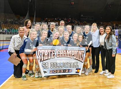 Thumbnail 2 in Valor Christian vs. Fossil Ridge (CHSAA 5A State Final) photogallery.