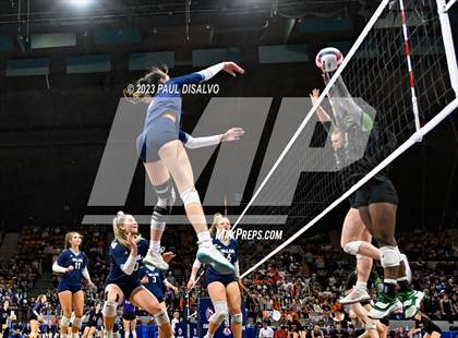 Thumbnail 3 in Valor Christian vs. Fossil Ridge (CHSAA 5A State Final) photogallery.