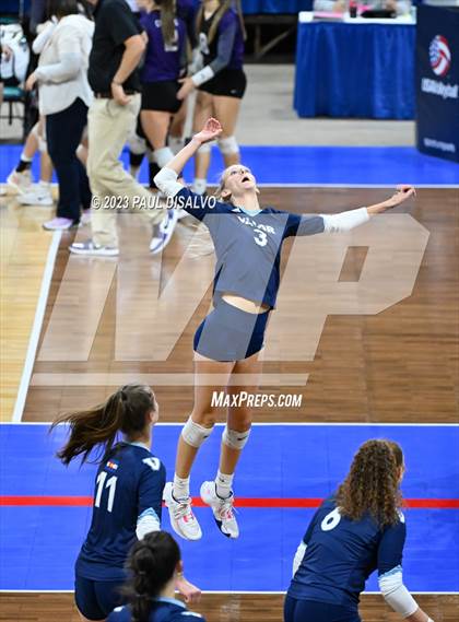 Thumbnail 1 in Valor Christian vs. Fossil Ridge (CHSAA 5A State Final) photogallery.
