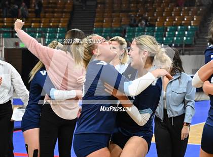 Thumbnail 2 in Valor Christian vs. Fossil Ridge (CHSAA 5A State Final) photogallery.