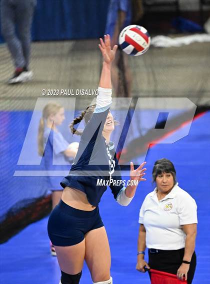 Thumbnail 3 in Valor Christian vs. Fossil Ridge (CHSAA 5A State Final) photogallery.