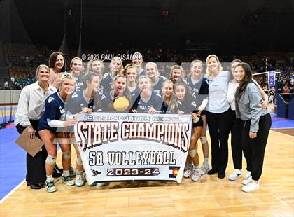 Thumbnail 2 in Valor Christian vs. Fossil Ridge (CHSAA 5A State Final) photogallery.