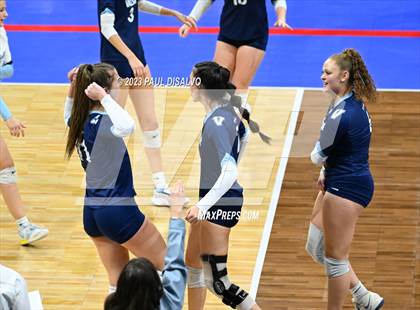Thumbnail 2 in Valor Christian vs. Fossil Ridge (CHSAA 5A State Final) photogallery.