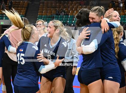 Thumbnail 3 in Valor Christian vs. Fossil Ridge (CHSAA 5A State Final) photogallery.