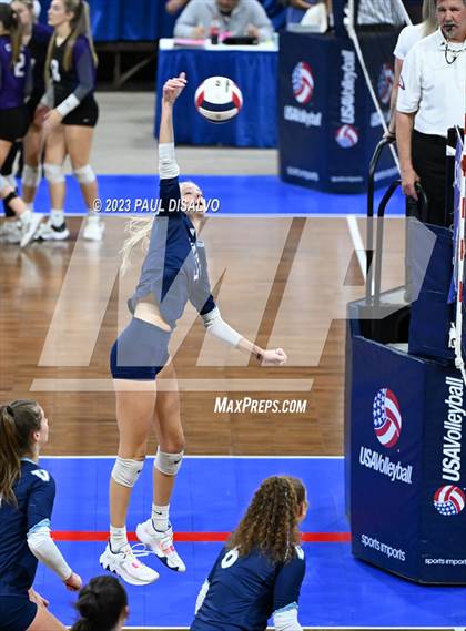 Thumbnail 3 in Valor Christian vs. Fossil Ridge (CHSAA 5A State Final) photogallery.