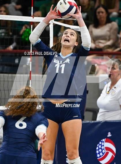 Thumbnail 3 in Valor Christian vs. Fossil Ridge (CHSAA 5A State Final) photogallery.