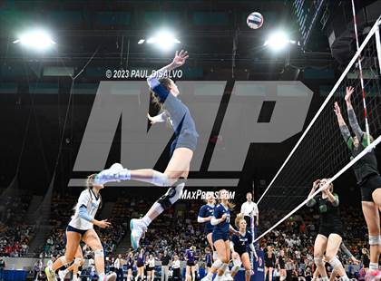 Thumbnail 2 in Valor Christian vs. Fossil Ridge (CHSAA 5A State Final) photogallery.