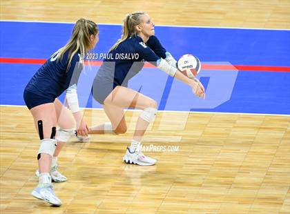 Thumbnail 2 in Valor Christian vs. Fossil Ridge (CHSAA 5A State Final) photogallery.