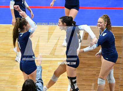 Thumbnail 2 in Valor Christian vs. Fossil Ridge (CHSAA 5A State Final) photogallery.
