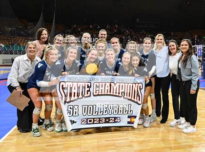 Thumbnail 3 in Valor Christian vs. Fossil Ridge (CHSAA 5A State Final) photogallery.