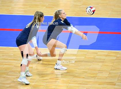 Thumbnail 3 in Valor Christian vs. Fossil Ridge (CHSAA 5A State Final) photogallery.