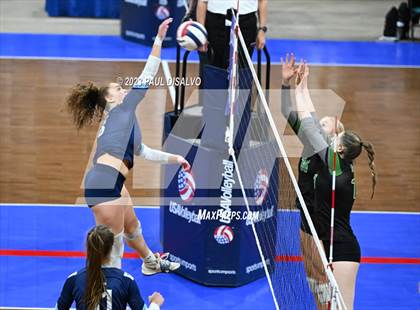 Thumbnail 3 in Valor Christian vs. Fossil Ridge (CHSAA 5A State Final) photogallery.