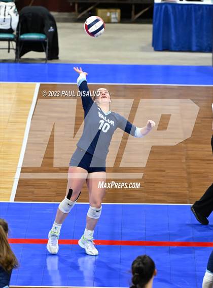 Thumbnail 2 in Valor Christian vs. Fossil Ridge (CHSAA 5A State Final) photogallery.