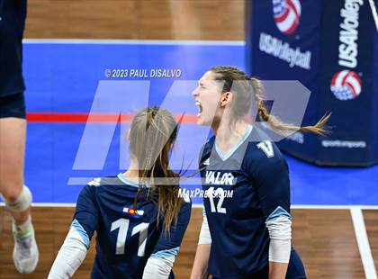 Thumbnail 2 in Valor Christian vs. Fossil Ridge (CHSAA 5A State Final) photogallery.