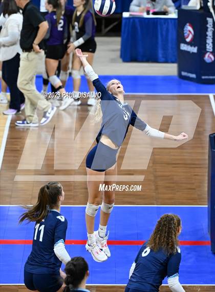 Thumbnail 2 in Valor Christian vs. Fossil Ridge (CHSAA 5A State Final) photogallery.