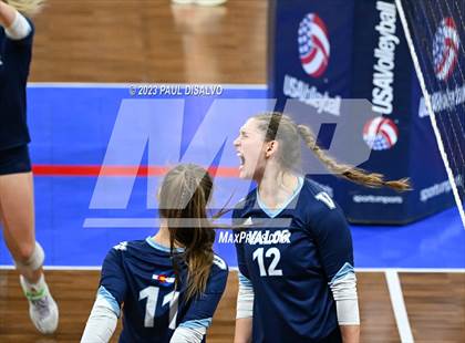 Thumbnail 1 in Valor Christian vs. Fossil Ridge (CHSAA 5A State Final) photogallery.