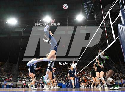 Thumbnail 2 in Valor Christian vs. Fossil Ridge (CHSAA 5A State Final) photogallery.