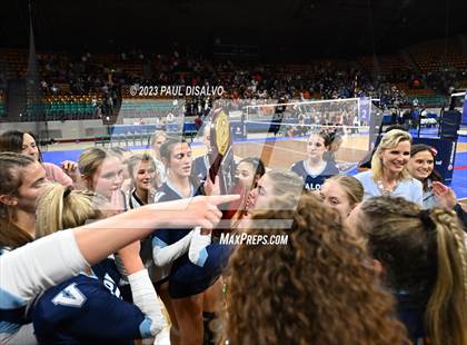 Thumbnail 1 in Valor Christian vs. Fossil Ridge (CHSAA 5A State Final) photogallery.