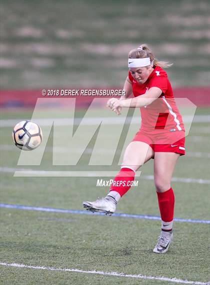 Thumbnail 3 in Regis Jesuit vs Legacy (CHSAA 5A 2nd Round Playoff) photogallery.