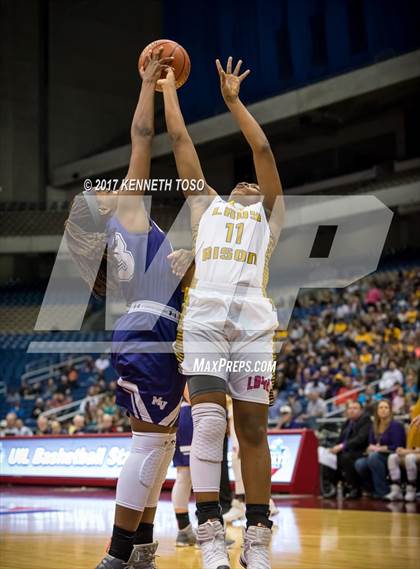 Thumbnail 3 in Buffalo vs. Mt. Vernon (UIL 3A Semifinal)  photogallery.