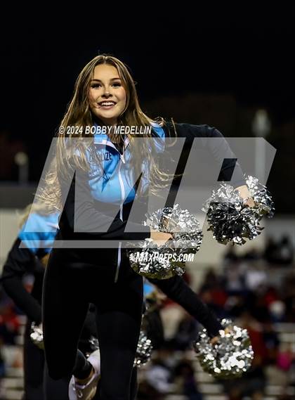Thumbnail 3 in CIF Central Section D1-AA  PLAYOFFS round 1 Sanger @ Clovis North photogallery.