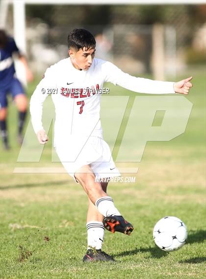 Thumbnail 2 in Delhi vs. Central Catholic (Hughson Tournament) photogallery.