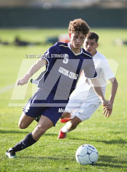Thumbnail 1 in Delhi vs. Central Catholic (Hughson Tournament) photogallery.