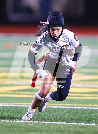 Thumbnail 2 in Granada vs. Pittsburg photogallery.