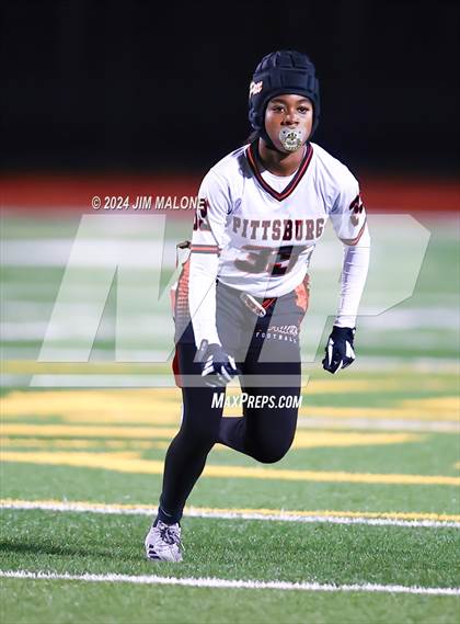 Thumbnail 1 in Granada vs. Pittsburg photogallery.