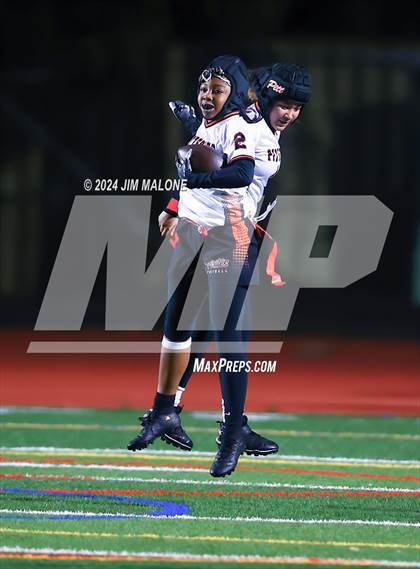 Thumbnail 3 in Granada vs. Pittsburg photogallery.