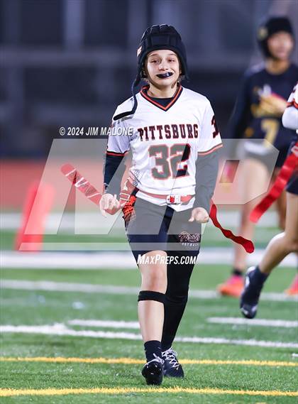 Thumbnail 3 in Granada vs. Pittsburg photogallery.