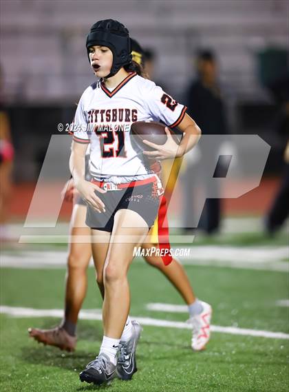 Thumbnail 3 in Granada vs. Pittsburg photogallery.