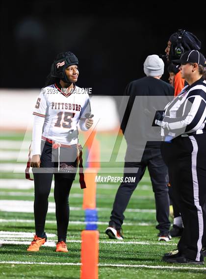 Thumbnail 3 in Granada vs. Pittsburg photogallery.