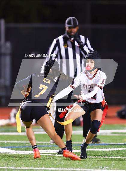 Thumbnail 2 in Granada vs. Pittsburg photogallery.