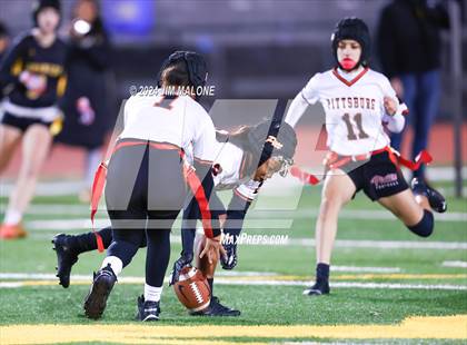 Thumbnail 2 in Granada vs. Pittsburg photogallery.