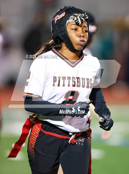 Thumbnail 2 in Granada vs. Pittsburg photogallery.