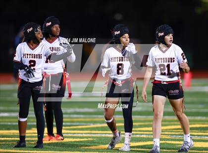 Thumbnail 3 in Granada vs. Pittsburg photogallery.