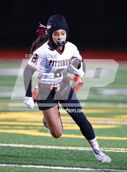 Thumbnail 1 in Granada vs. Pittsburg photogallery.
