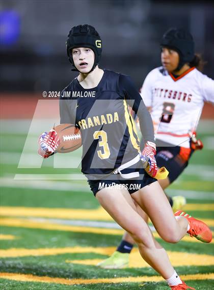 Thumbnail 3 in Granada vs. Pittsburg photogallery.