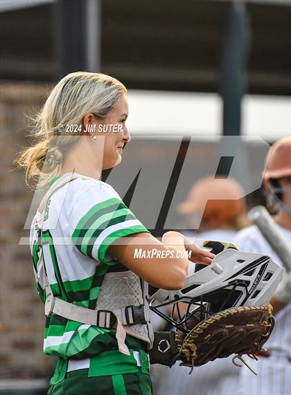 Thumbnail 3 in Caldwell vs Latexo photogallery.