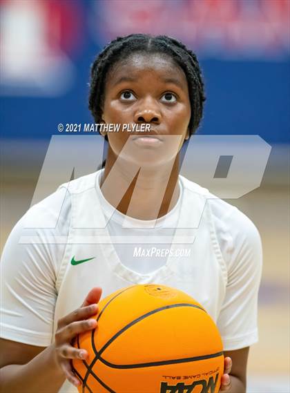 Thumbnail 2 in Richmond vs. Corinth Holders (Cumberland County Holiday Classic) photogallery.